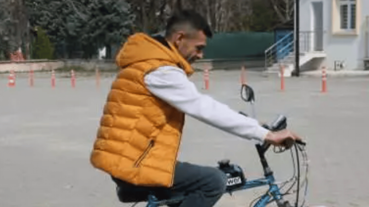 Foto - İnternet bulduğu malzemelerle yaptı! Gören aynısından istiyor!