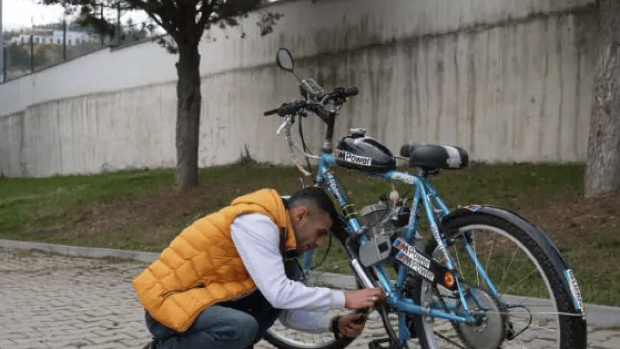 Foto - İnternet bulduğu malzemelerle yaptı! Gören aynısından istiyor!