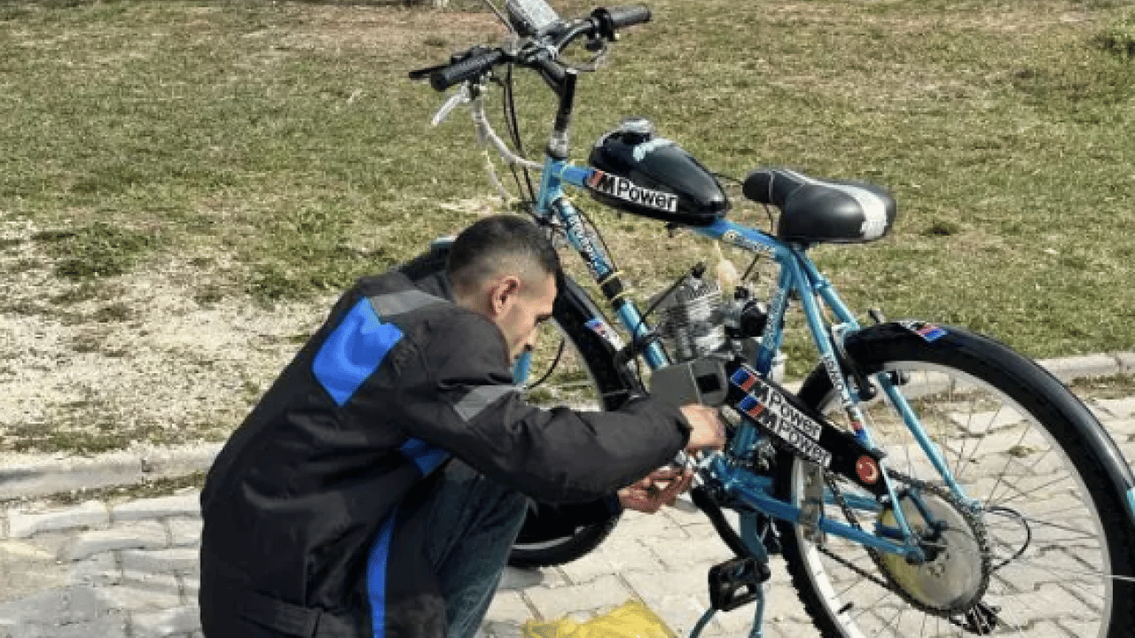 Foto - İnternet bulduğu malzemelerle yaptı! Gören aynısından istiyor!