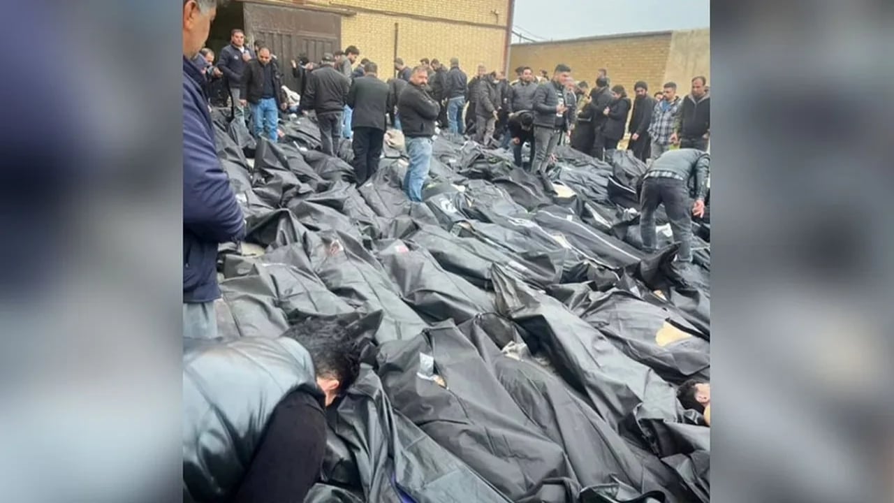 Foto - İran için akıllara zarar iddia! Protestocuların naaşları için bakın ne istemişler