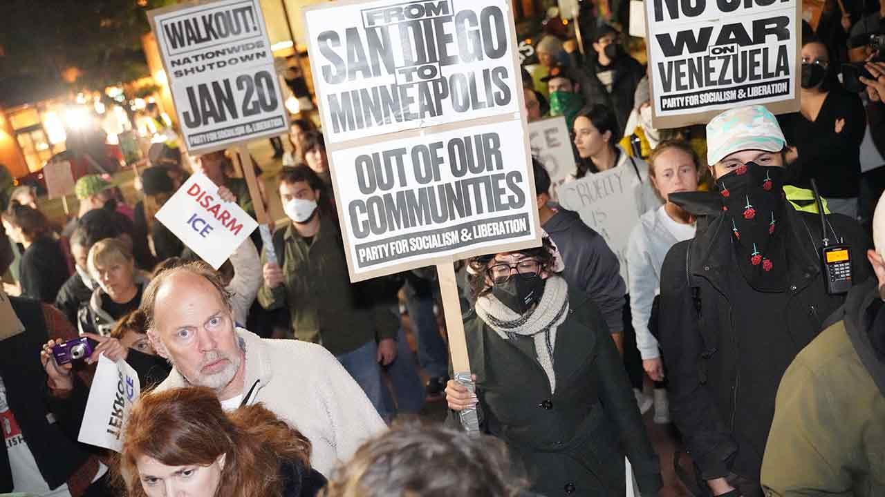 Foto - İran için ortalığı ayağa kaldıran Trump kendi ülkesine sessiz! Yüz binler sokağa indi