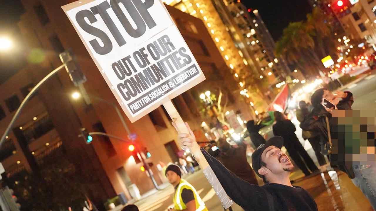 Foto - İran için ortalığı ayağa kaldıran Trump kendi ülkesine sessiz! Yüz binler sokağa indi