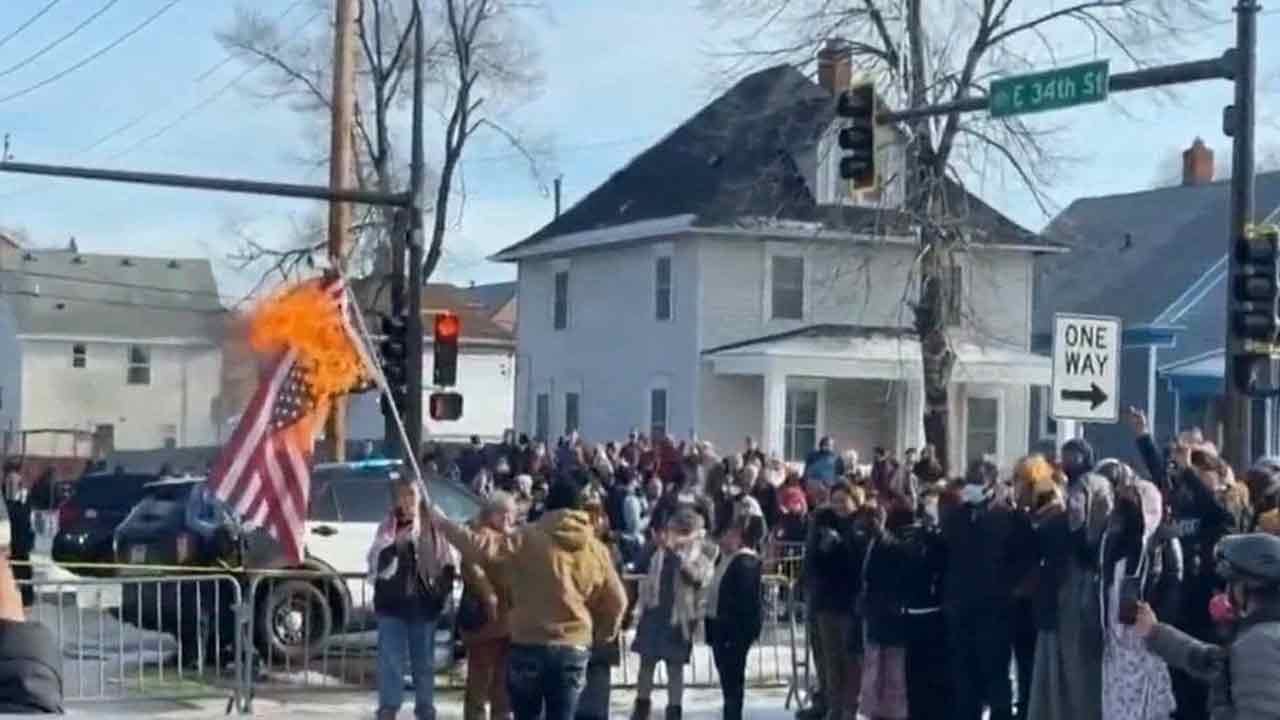 Foto - İran için ortalığı ayağa kaldıran Trump kendi ülkesine sessiz! Yüz binler sokağa indi