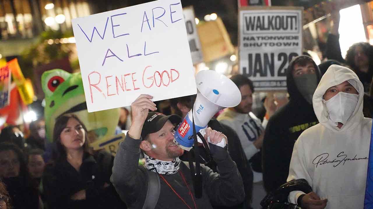 Foto - İran için ortalığı ayağa kaldıran Trump kendi ülkesine sessiz! Yüz binler sokağa indi