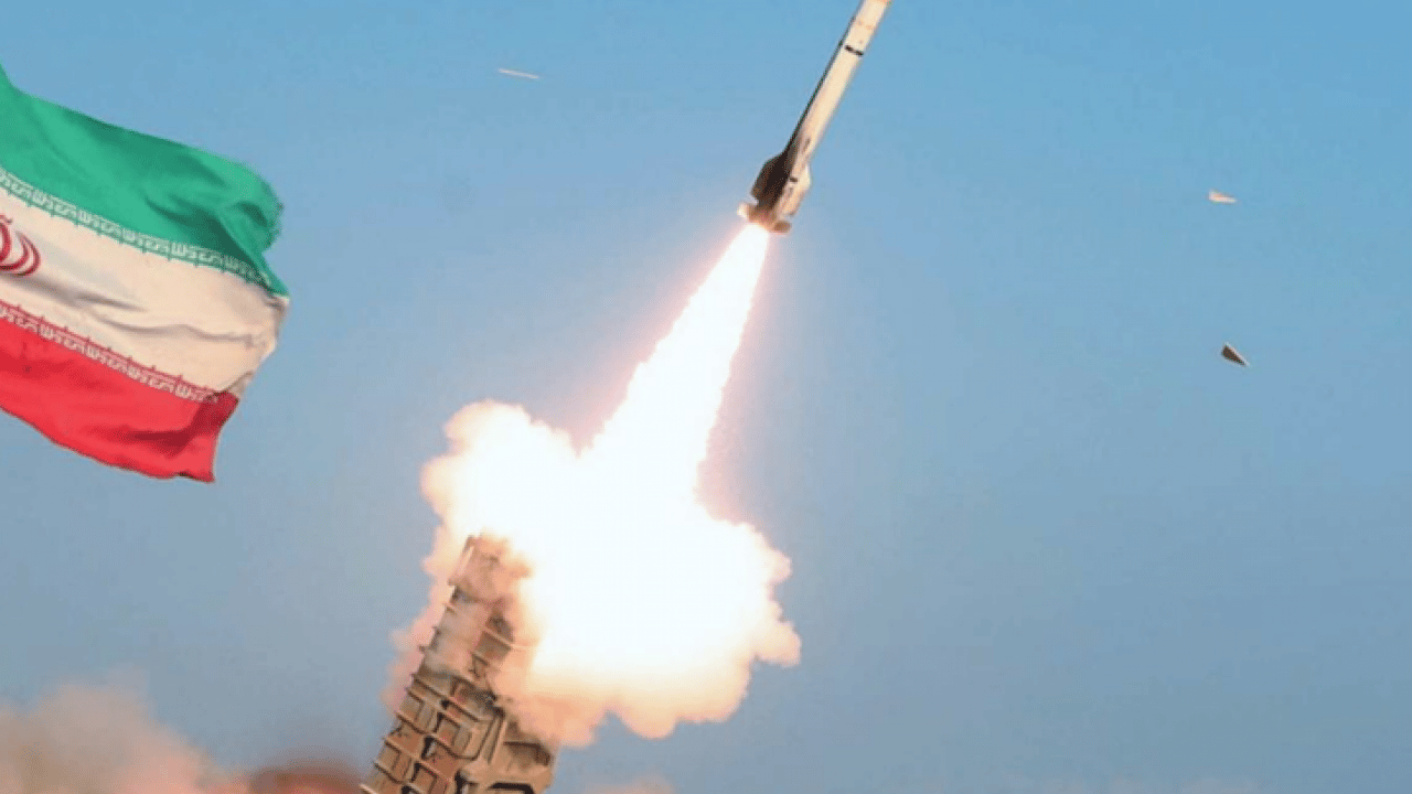 Foto - İran, Irak Bölgesi'ne balistik füze fırlatıldığı iddialarını yalanladı! Dünyaya ilan etti