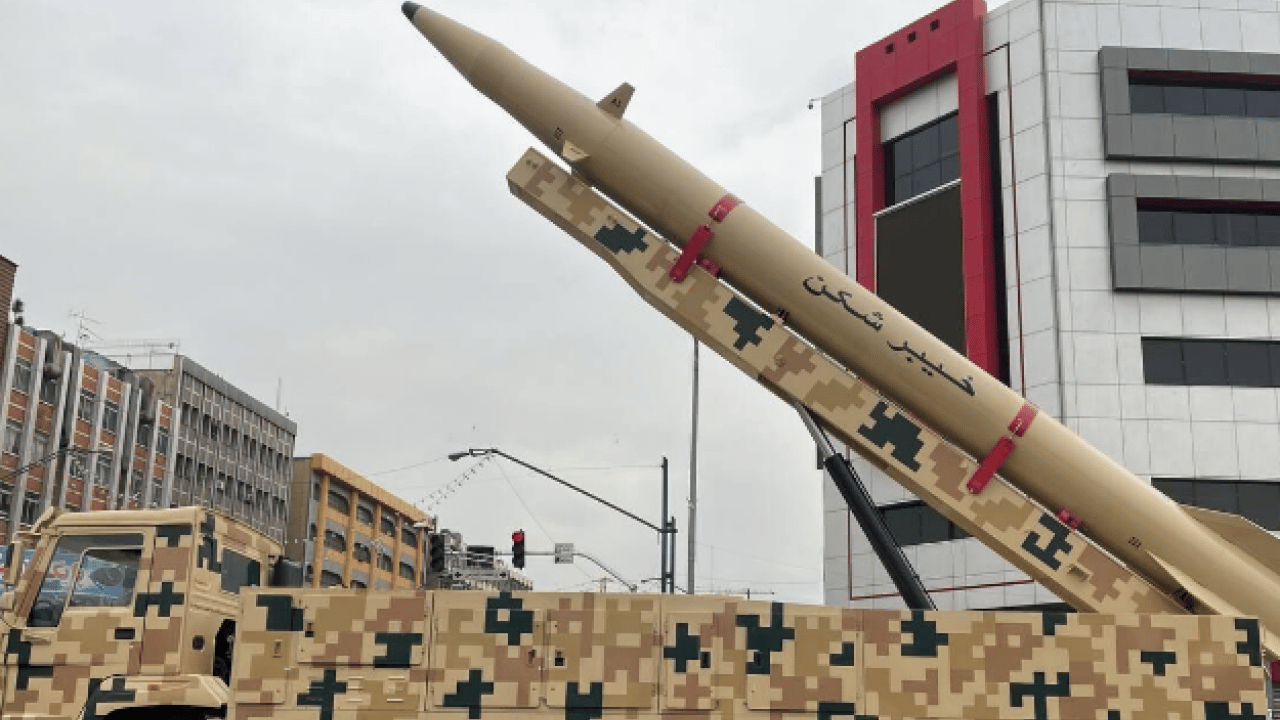 Foto - İran, Irak Bölgesi'ne balistik füze fırlatıldığı iddialarını yalanladı! Dünyaya ilan etti