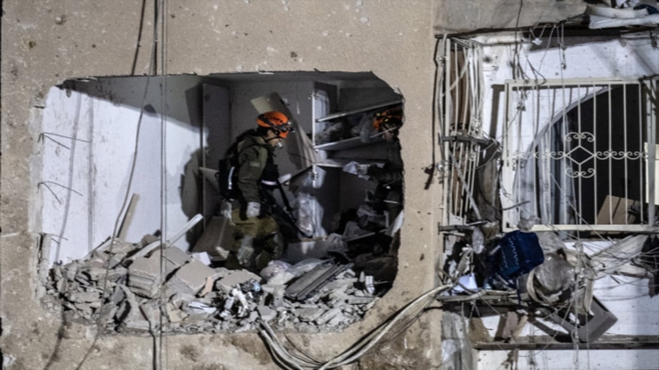 Foto - İran, İsrail’in feleğini bir günde şaşırttı! Füzelerin yağmur gibi yağdığı son saldırıda 200’den fazla ölü ve yaralı var