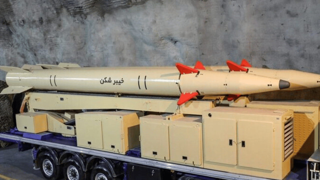 Foto - İran misillemede sınır tanımıyor! İsrail’i cehenneme çevirecek Hayber Şeken füzeleri fırlatıldı