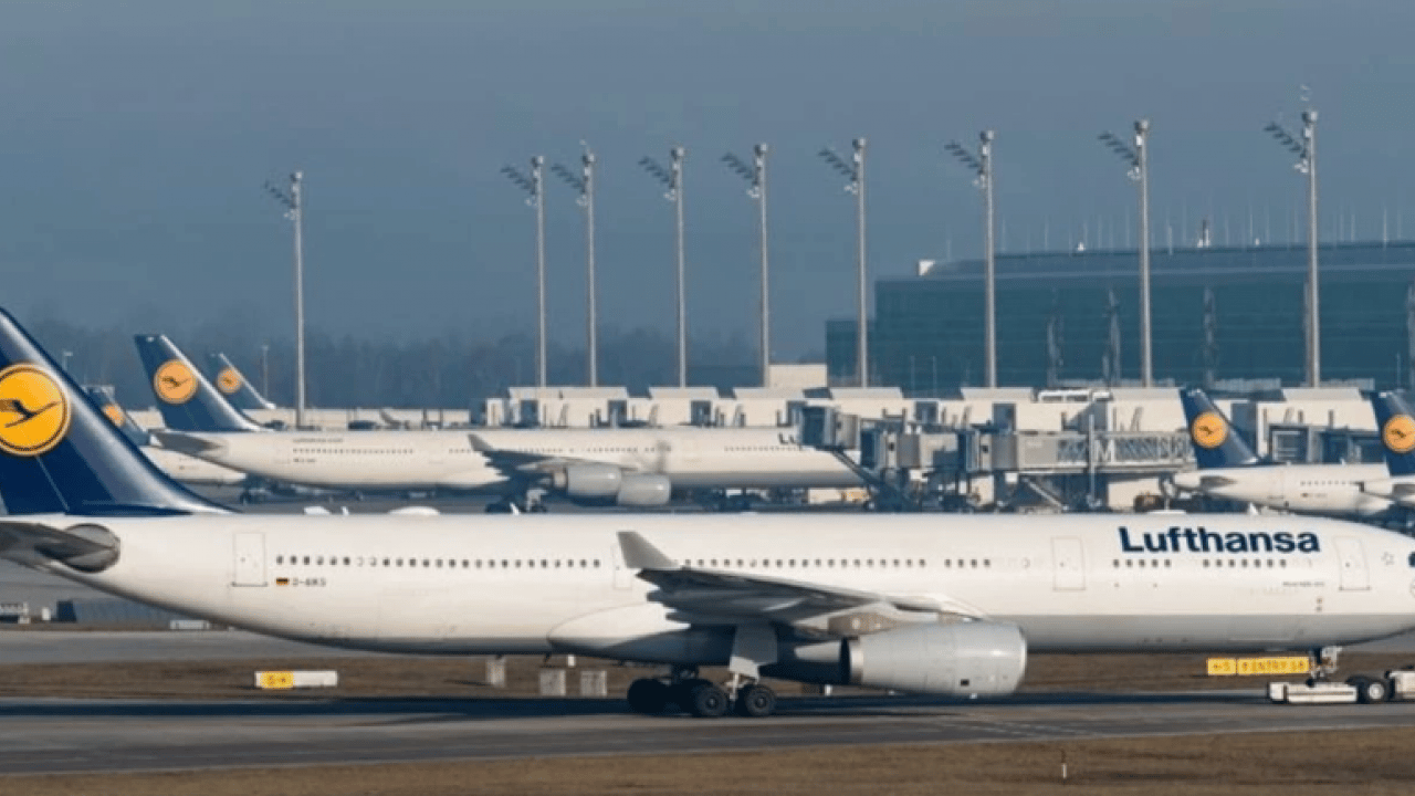 Foto - Alman devi iflasın eşiğine geldi: Tam 20 bin iptal!