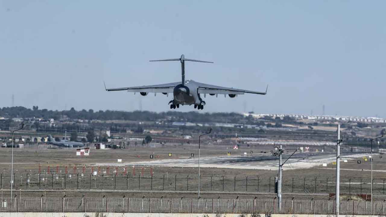 Foto - İran savaşında sıcaak saatler yaşanıyordu: İncirlik Üssü'nden merak uyandıran kare geldi
