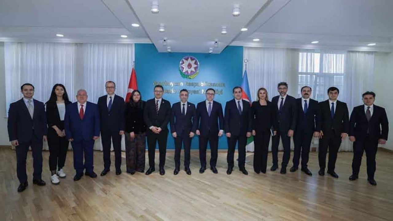 Foto - İran ve Rusya'ya kafa tutan kardeş ülkeden çok konuşulacak Türkiye kararı: Savunma anlaşması yapıldı