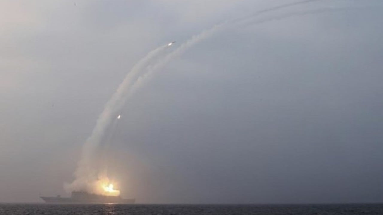 Foto - İran’a destek, ABD ve İsrail’e gözdağı vermişti! Kuzey Kore lideri yeni füzenin testini yaptı