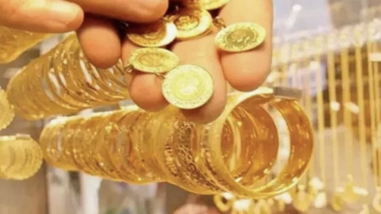 İran’a saldırı sonrası rekor! Altın fiyatlarını görenlerin ağzı bir karış açık kaldı