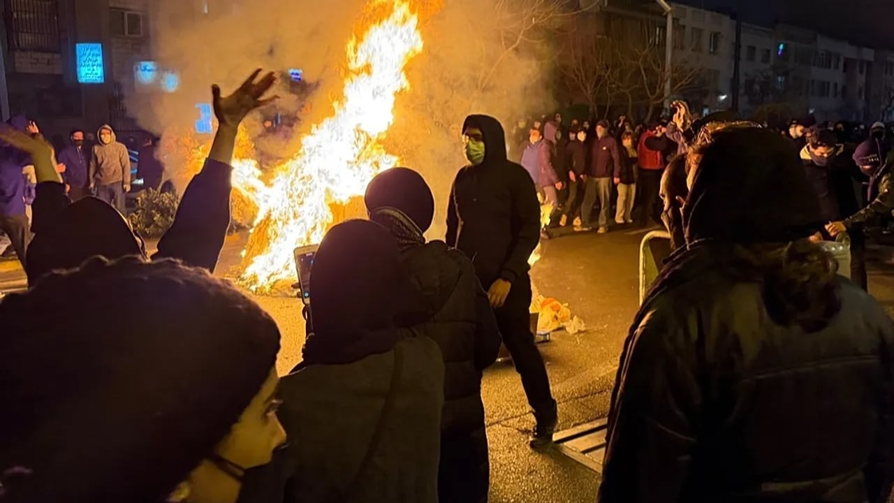 Foto - İran'a karşı vatandaş harekete geçti! İran'da 2.000'i aşan ölü var: Tahran'a Trump'tan 'yardım yolda' mesajı! 