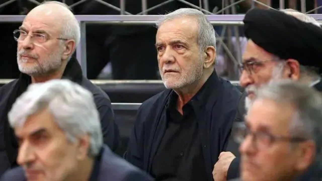 Foto - İran'da çok büyük kriz! Türk asıllı Cumhurbaşkanı Pezeşkiyan'ın canlı yayını kesildi