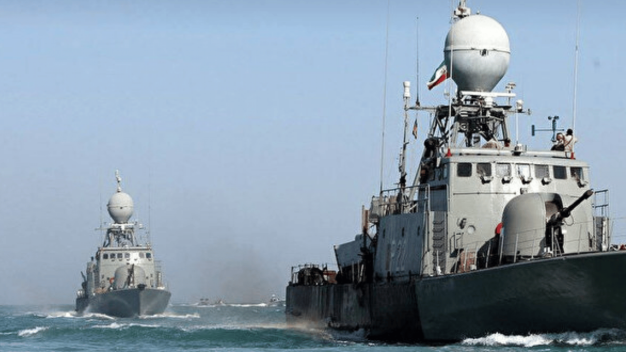 Foto - İran'da 'Eller tetikte bekliyoruz' mesajı mı? ABD'ye karşı koyabilirler mi? Ordusu ortaya çıktı!