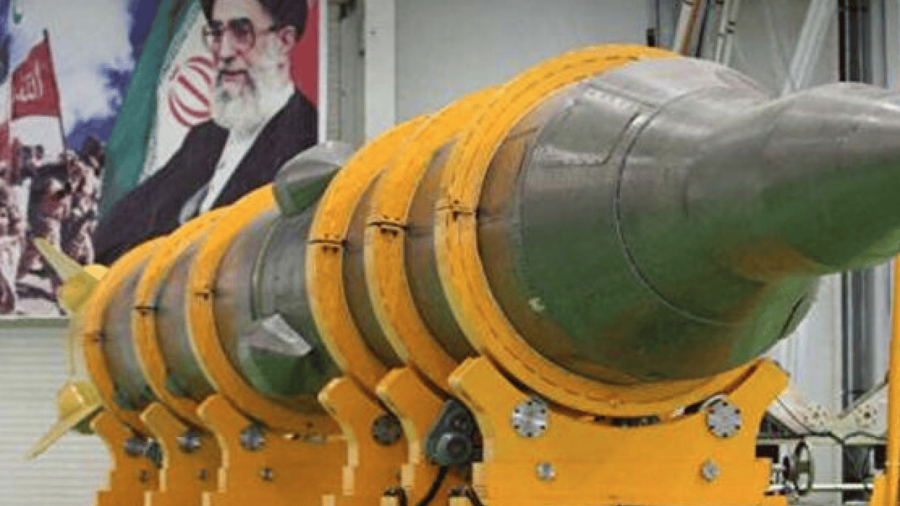 Foto - İran'da 'Eller tetikte bekliyoruz' mesajı mı? ABD'ye karşı koyabilirler mi? Ordusu ortaya çıktı!