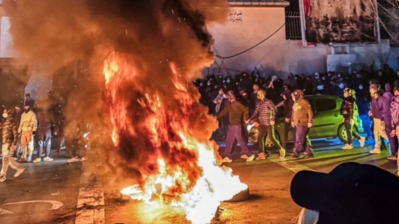Foto - Trump ülkeyi derhal terk edin demişti: İran'da işler kontrolden çıktı!