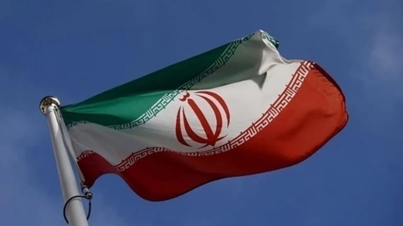 Foto - İran’da savaş alarmı! Hürmüz Boğazı'nda tatbikat gerçekleştirildi