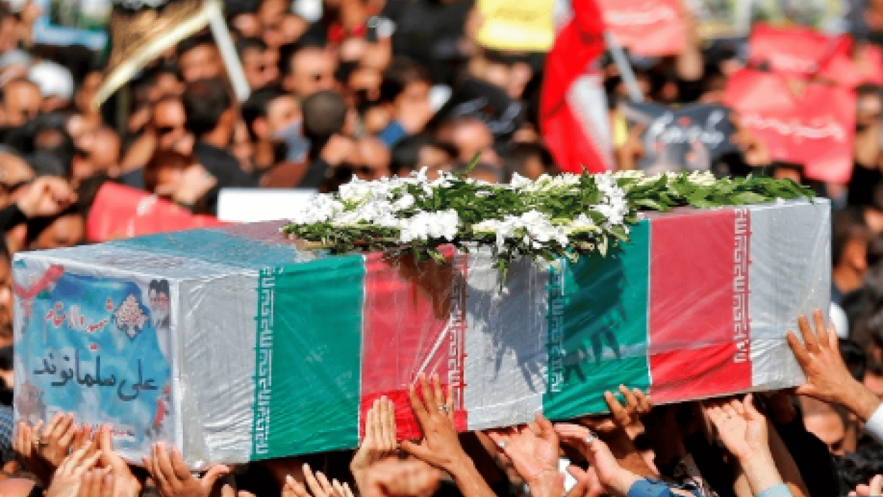 Foto - İran’da sivil yerleşim yerlerine bomba yağdı: Katliamın bilançosu ağırlaşıyor: Can kaybı 787’ye yükseldi