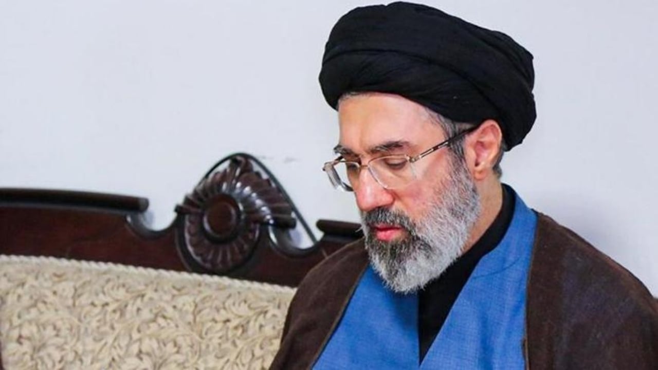 Foto - İran’ın dinî lideri Hamaney’le ilgili iddia ortalığı fena karıştırdı: Estetik olup...