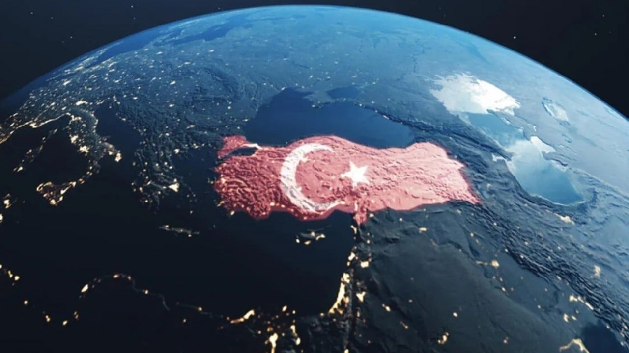 Foto - İran'ın vurduğu Arap ülkesinde beklenmedik gelişme: Rotayı ani kararla Türkiye'ye çevirdiler