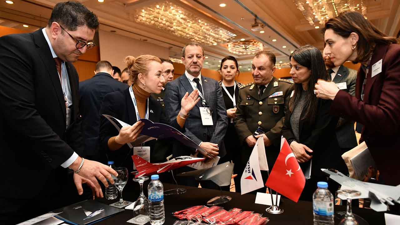 Foto - İş Eurofighter'dan öteye gitti! Ankara'da bir anda masaya oturuldu