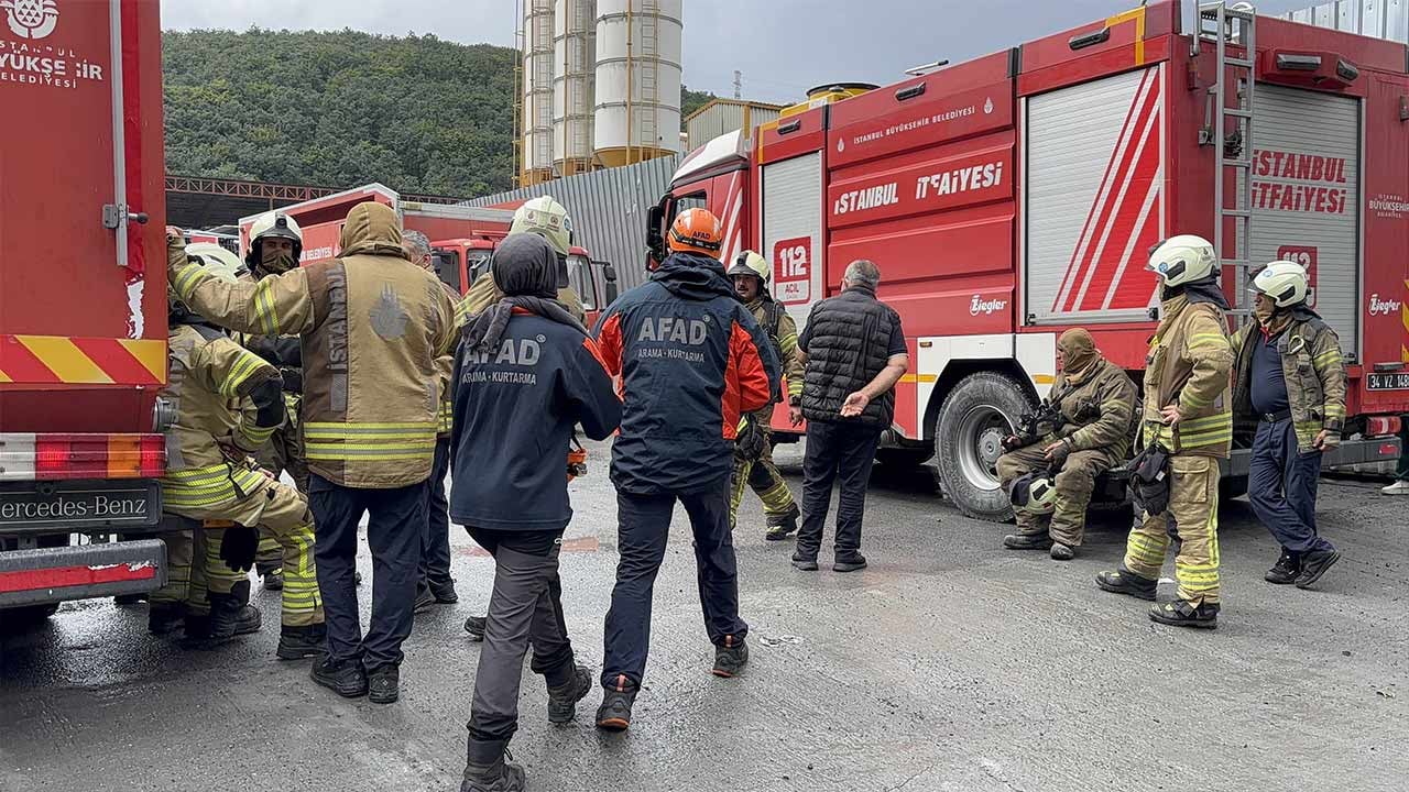 Foto - İşçileri apar topar tahliye edildi! İstanbul’da fabrikada büyük panik
