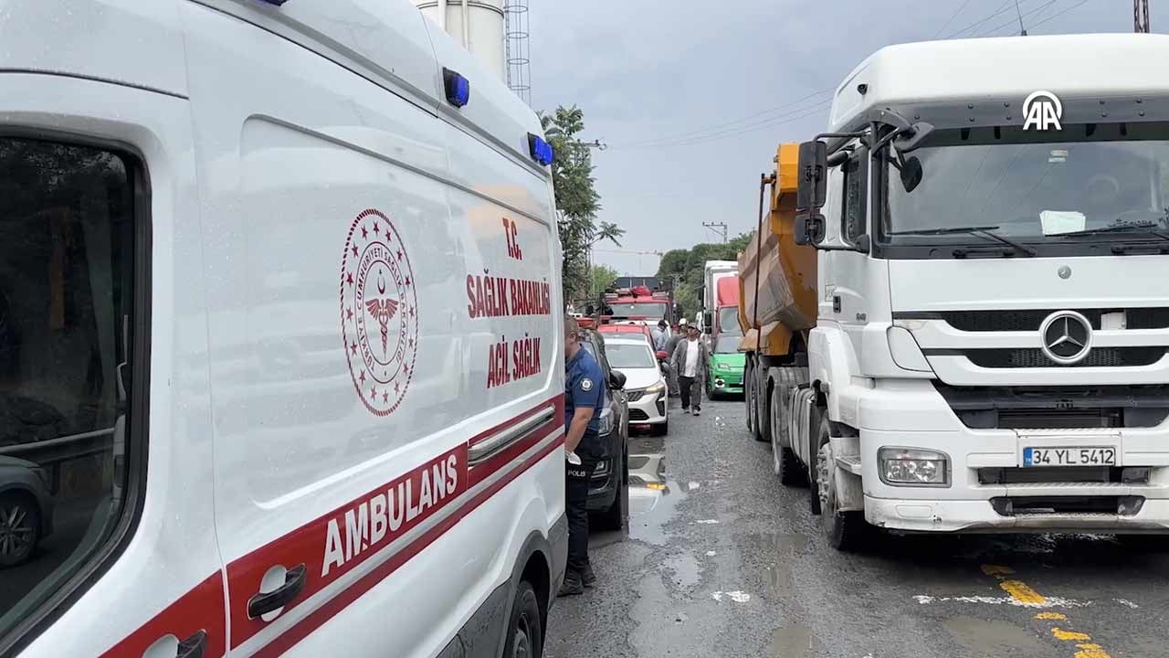 Foto - İşçileri apar topar tahliye edildi! İstanbul’da fabrikada büyük panik