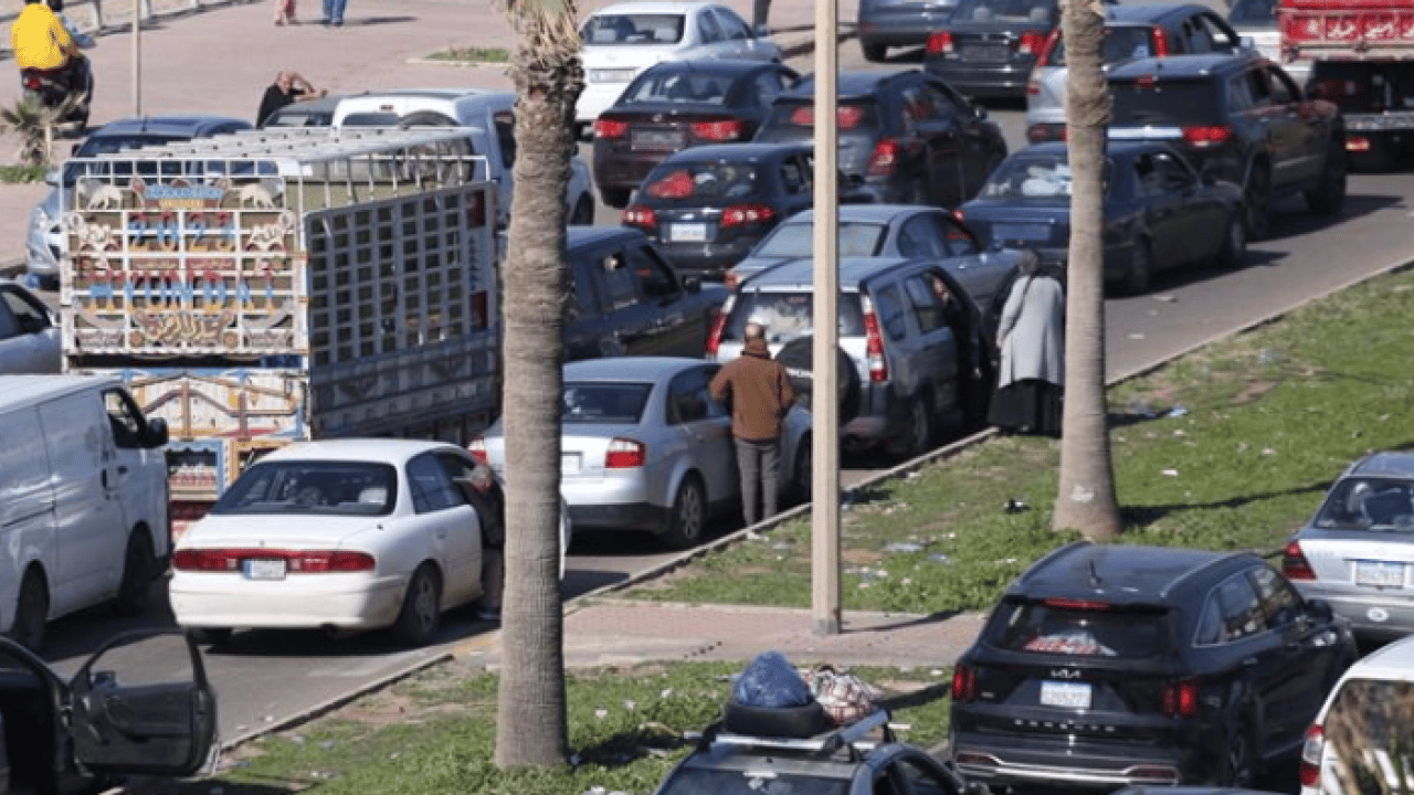 İşgalci İsrail Lübnan’a girdi! 10 bin kişi can havliyle Suriye’ye sınırına akın etti