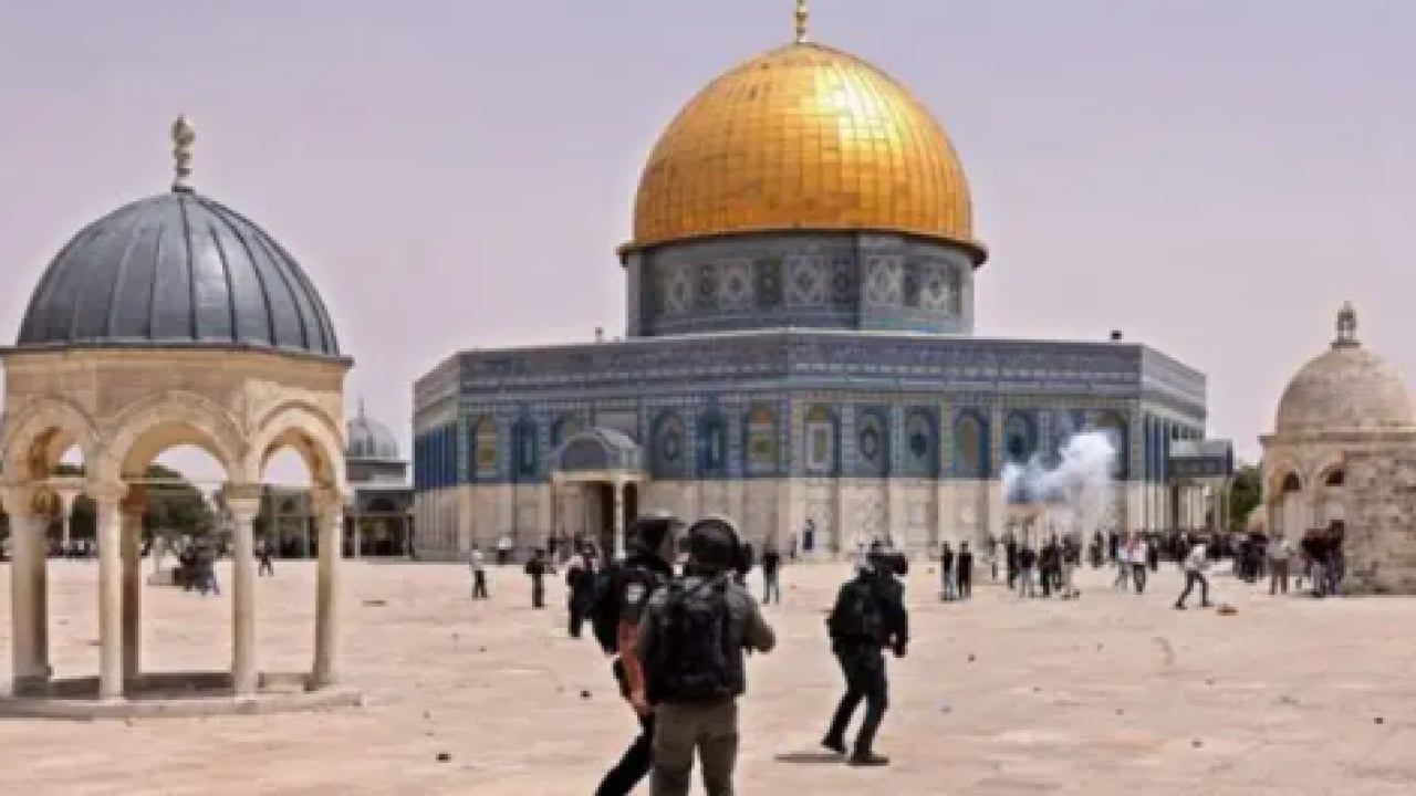Foto - İşgalciden Ramazan’da ibadet prangası! Mescid-i Aksa’ya ‘kota’ zulmü: Siyonist yine engel çıkardı
