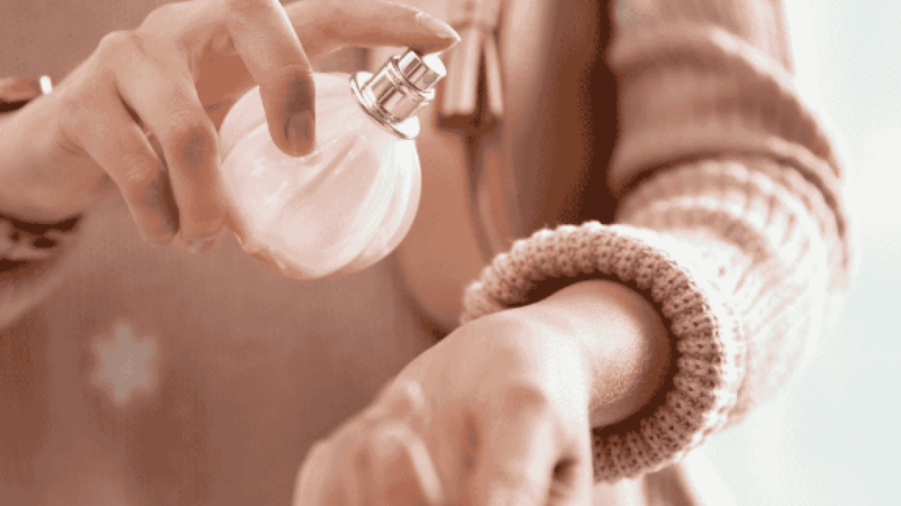 Foto - Meğer bu kadar kolaymış: İşte parfümü kalıcı hale getirmenin yolu!