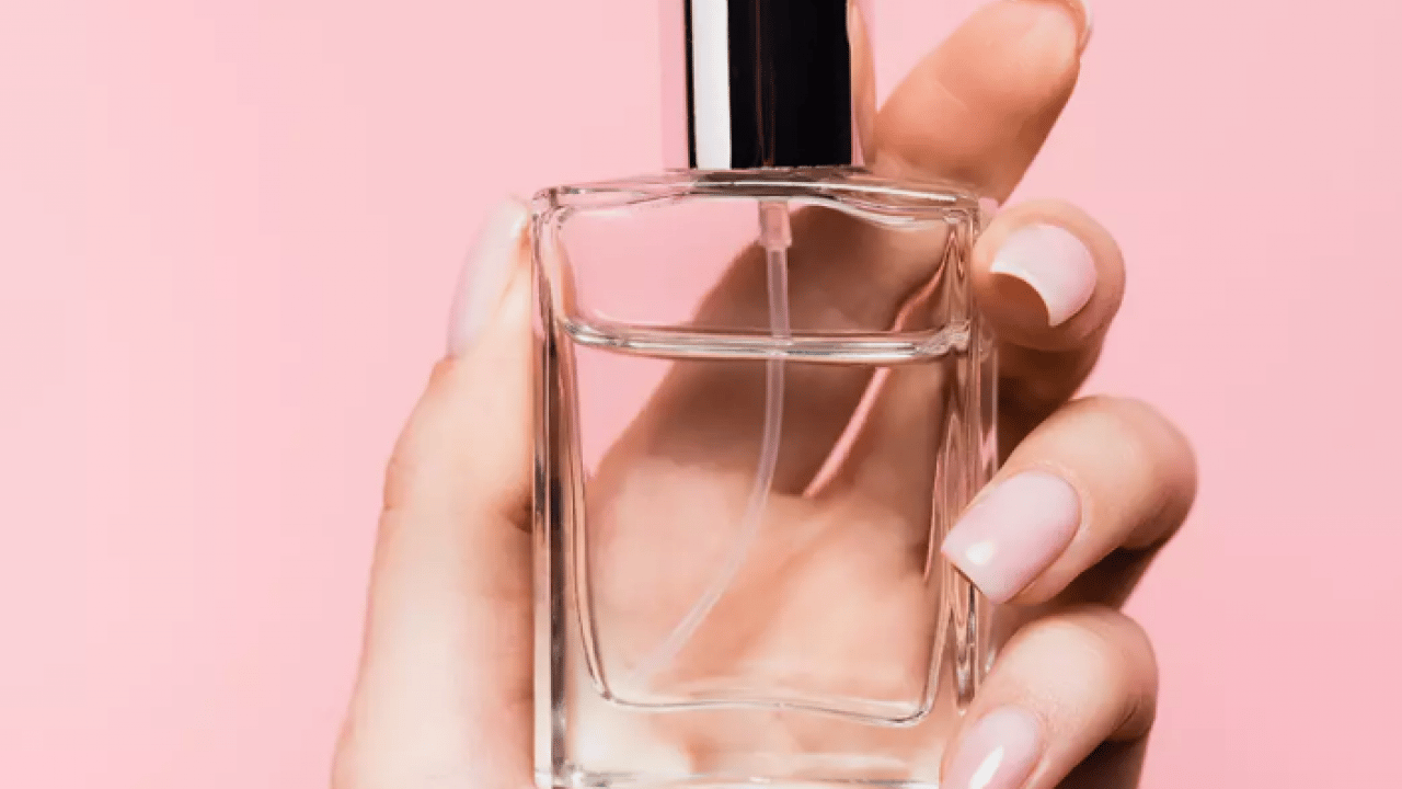 Foto - Meğer bu kadar kolaymış: İşte parfümü kalıcı hale getirmenin yolu!