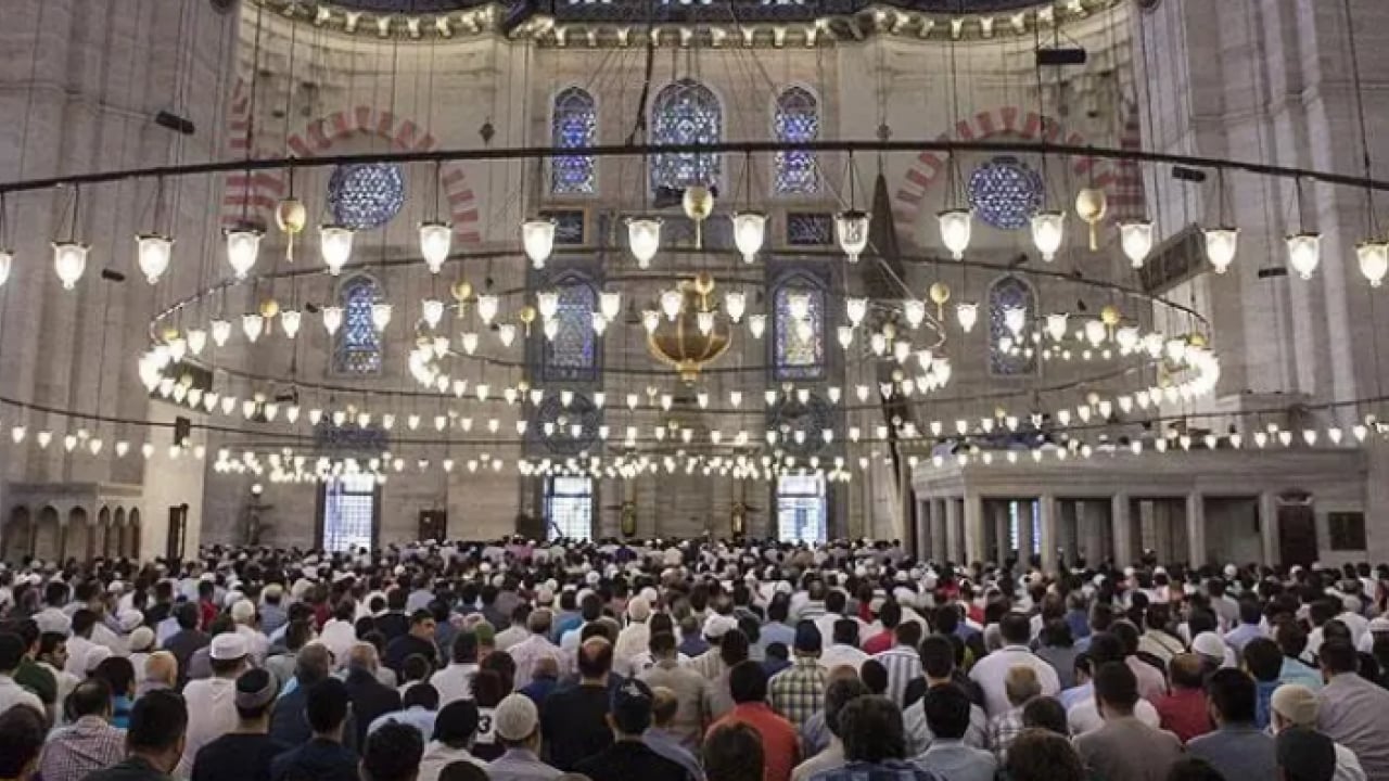 Foto - İslam alemi tarafından sorgulanmaya başladı! Diyanet açıkladı! Bayram namazı nasıl kılınır, kaç rekat?