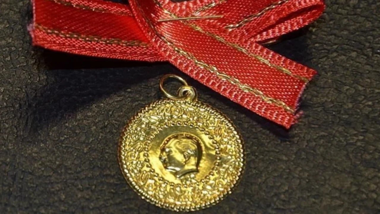 Foto - İslam Memiş'ten altın sahiplerine 'Hafta Sonu' uyarısı! Gramda 10 bin TL senaryosu ve 2026'nın asıl yıldızları