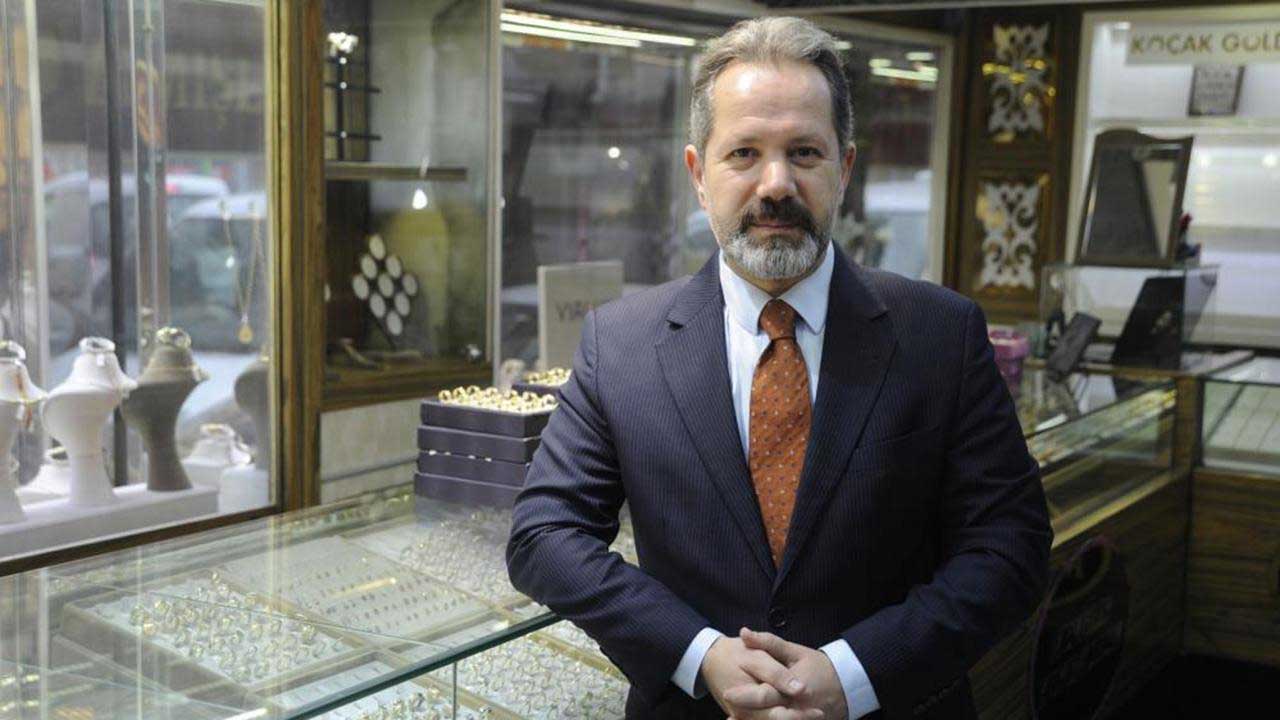 Foto - İslam Memiş'ten altın sahiplerine 'Hafta Sonu' uyarısı! Gramda 10 bin TL senaryosu ve 2026'nın asıl yıldızları