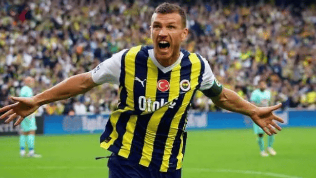 Foto - İslam'a geçişler hızlandı! İşte Müslüman olan futbolcular!