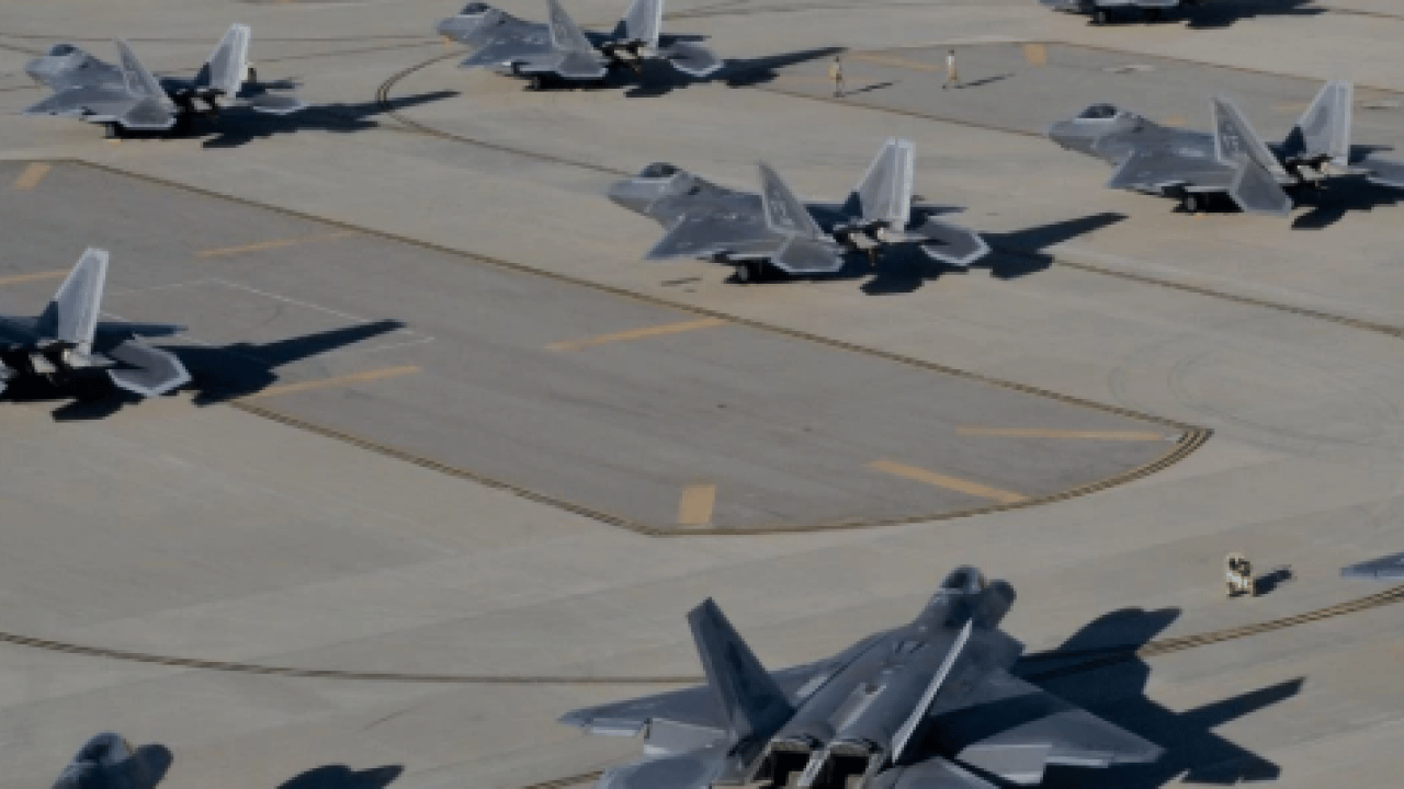 Foto - İslamabad fiyaskosu savaşın fitilini ateşledi! Küresel haydut ABD’nin uçaklarında artış gözleniyor