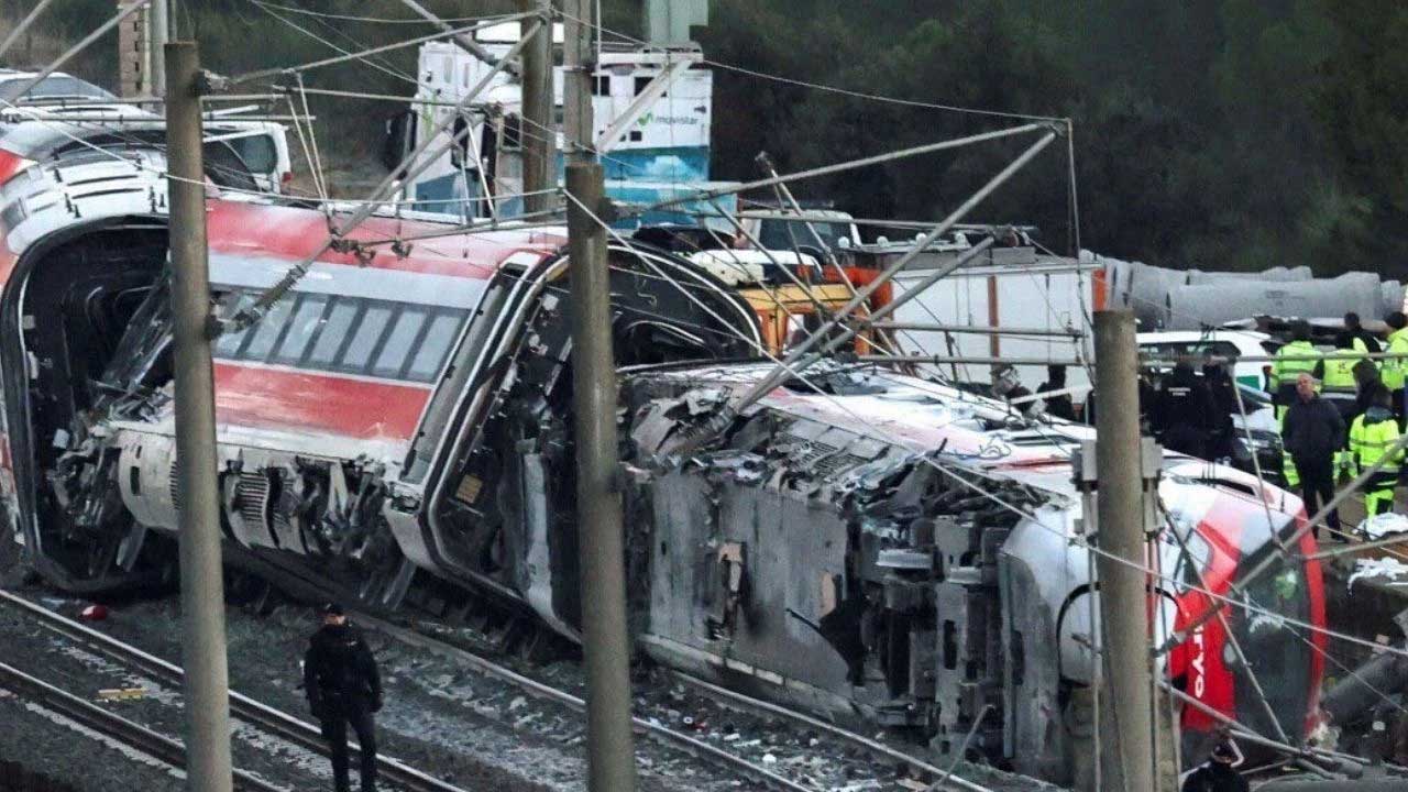 Foto - İspanya'da ağır bilanço! Ölü sayısı 42'ye çıktı