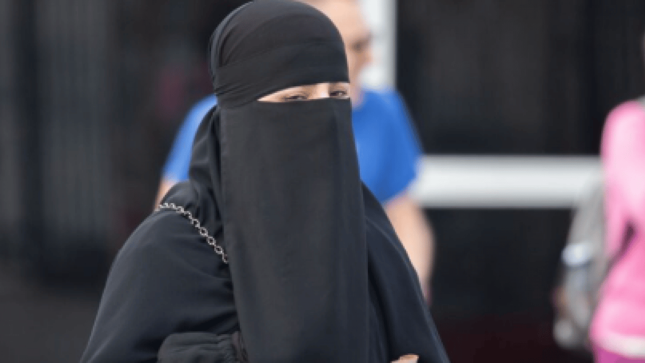 Foto - İspanya'da aşırı sağın hevesi kursağında kaldı: İslam karşıtı ‘burka yasağı’ teklifi reddedildi