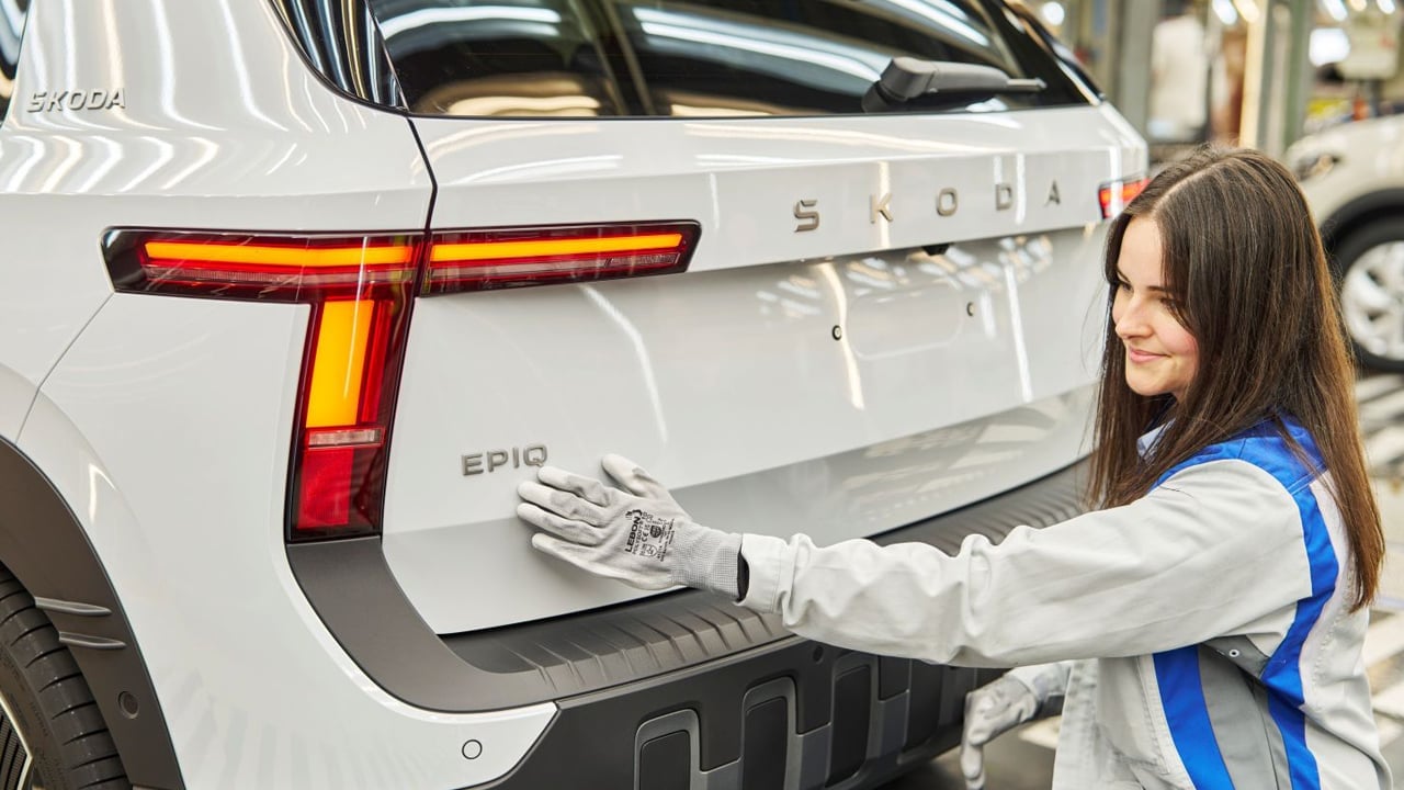Foto - İspanya’dan çıkan ilk Skoda! Epiq üretime girdi! Türkiye’ye gelmeden Avrupa’da ses getirdi