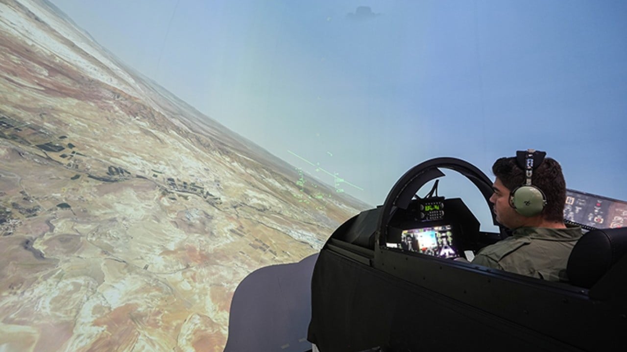 Foto - İspanya’ya ihraç edilecek Önce HÜRJET’i sattık şimdi de simülatörü 