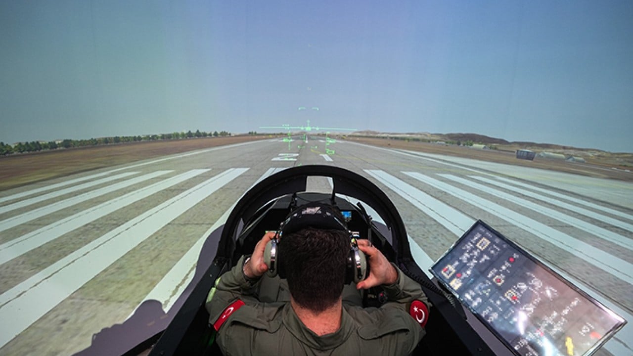 Foto - İspanya’ya ihraç edilecek Önce HÜRJET’i sattık şimdi de simülatörü 