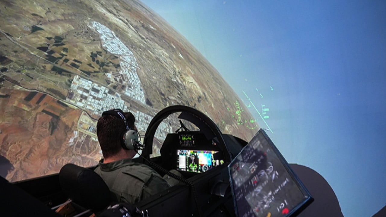 Foto - İspanya’ya ihraç edilecek Önce HÜRJET’i sattık şimdi de simülatörü 