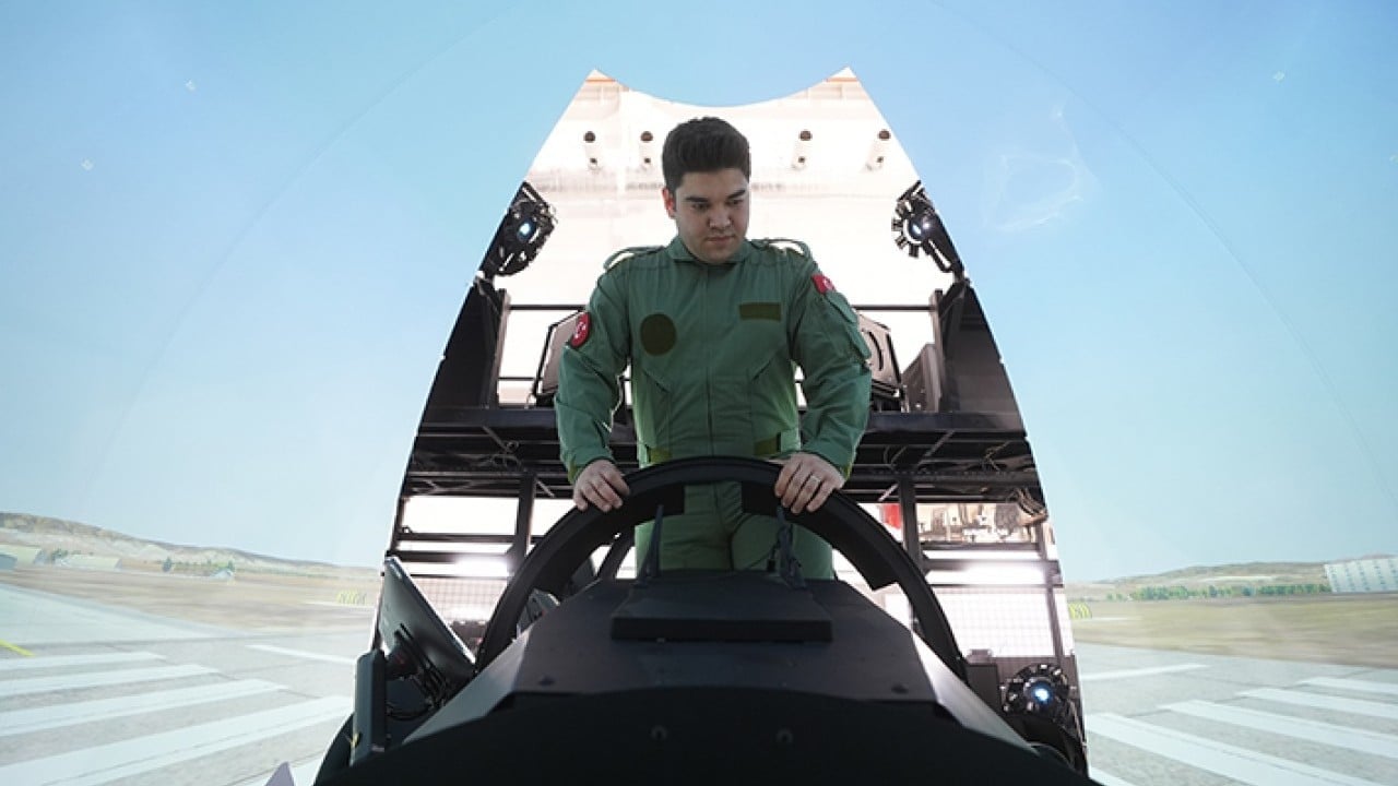 Foto - İspanya’ya ihraç edilecek Önce HÜRJET’i sattık şimdi de simülatörü 