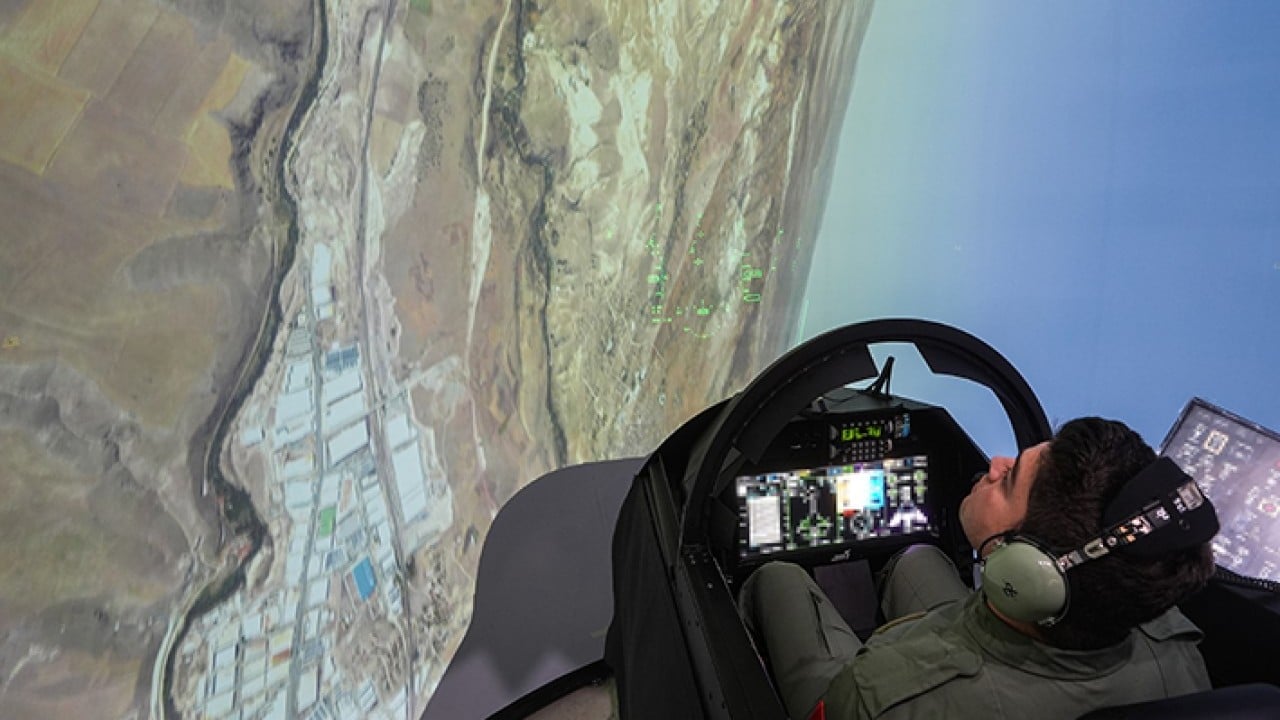 Foto - İspanya’ya ihraç edilecek Önce HÜRJET’i sattık şimdi de simülatörü 