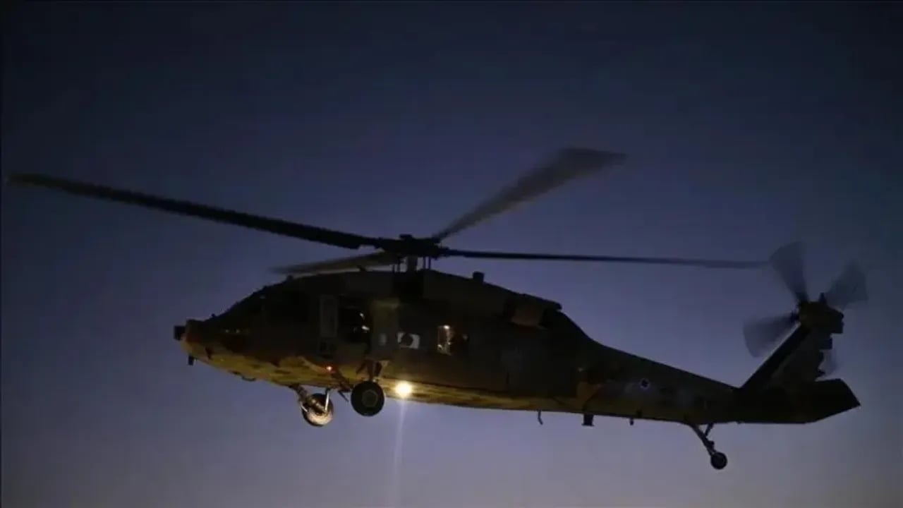 Foto - İsrail, hesapta olmayan ülkeye gizlice sızınca olanlar oldu! Helikopterleri düşürüldü, onlarca ölü var
