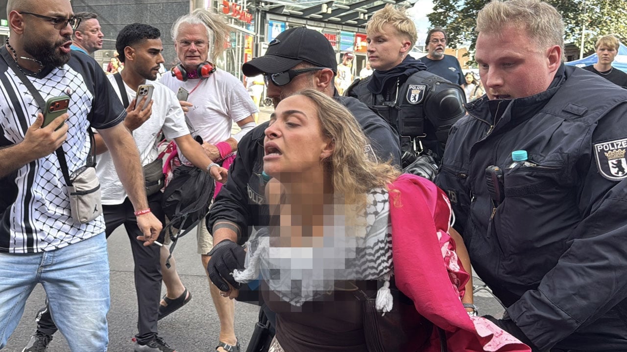Foto - İsrail için mühimmat üretiyorlar! Almanya'da Rheinmetall protestosuna polis müdahalesi