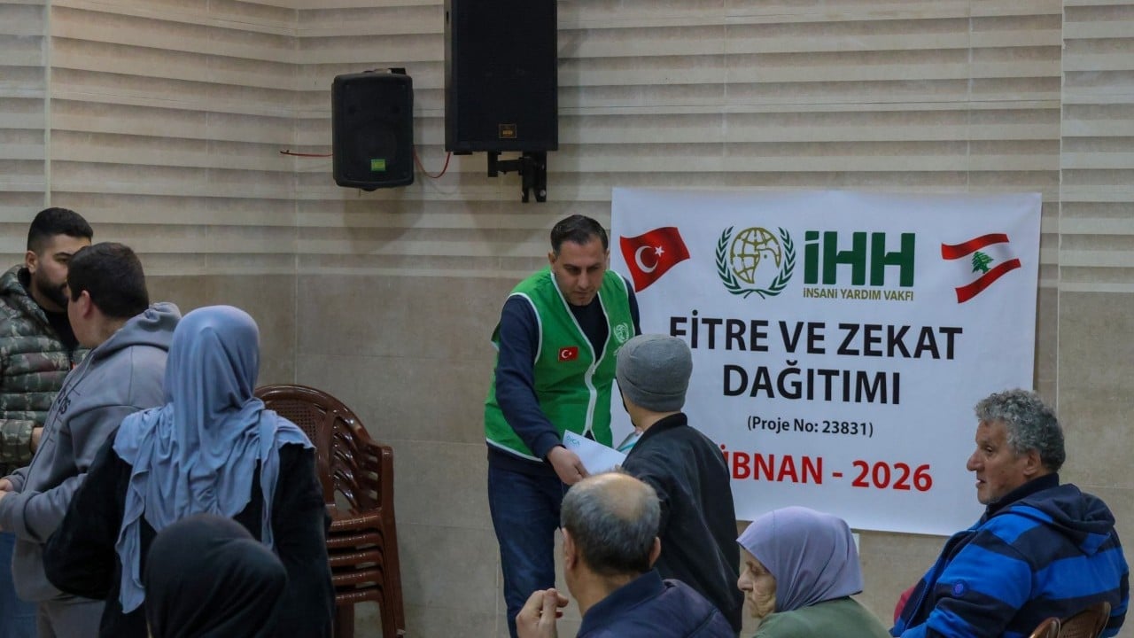 Foto - İsrail kara harekatı başlatmıştı... İHH yoksulların yardımına koştu!