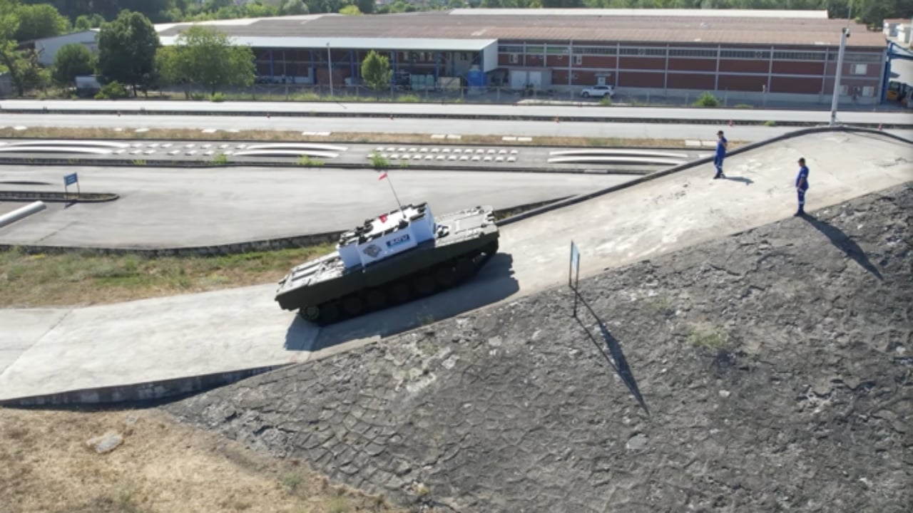 Foto - İsrail’de ALTAY tankı paniği! Alarma geçtiler